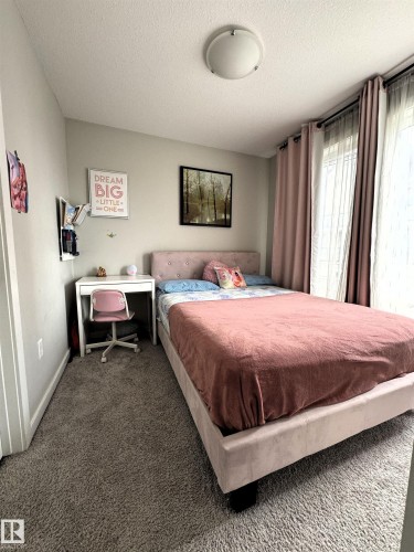 #128 1304 Rutherford Rd Sw Sw, Edmonton, AB - Indoor Photo Showing Bedroom
