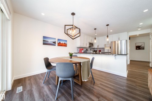 8916 217 Street Nw, Edmonton, AB - Indoor Photo Showing Dining Room