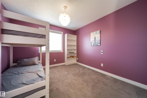 8916 217 Street Nw, Edmonton, AB - Indoor Photo Showing Bedroom