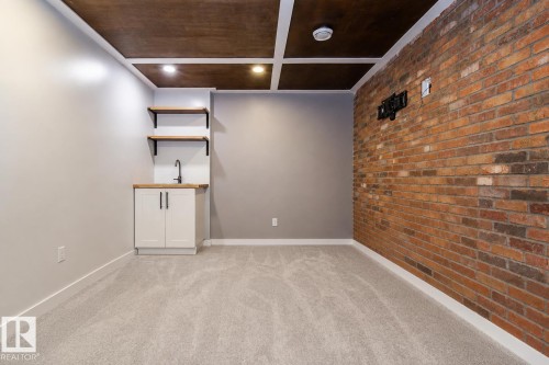 8916 217 Street Nw, Edmonton, AB - Indoor Photo Showing Other Room