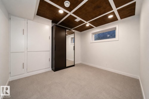 8916 217 Street Nw, Edmonton, AB - Indoor Photo Showing Other Room