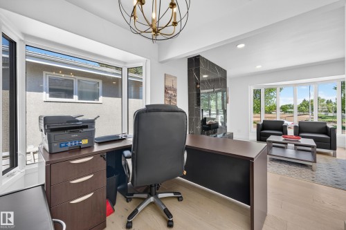 6011 93A Avenue Nw, Edmonton, AB - Indoor Photo Showing Office