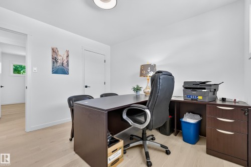 6011 93A Avenue Nw, Edmonton, AB - Indoor Photo Showing Office