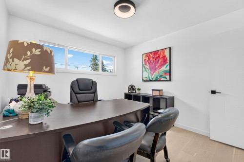 6011 93A Avenue Nw, Edmonton, AB - Indoor Photo Showing Office