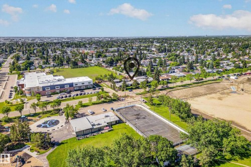 6011 93A Avenue Nw, Edmonton, AB - Outdoor With View