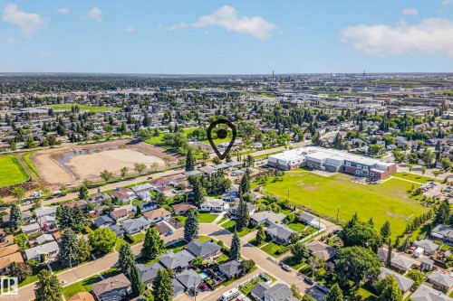 6011 93A Avenue Nw, Edmonton, AB - Outdoor With View