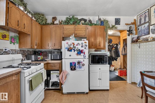 4711 50 Street, Onoway, AB - Indoor Photo Showing Kitchen