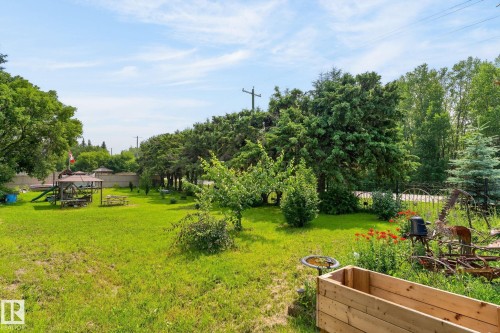 4711 50 Street, Onoway, AB - Outdoor