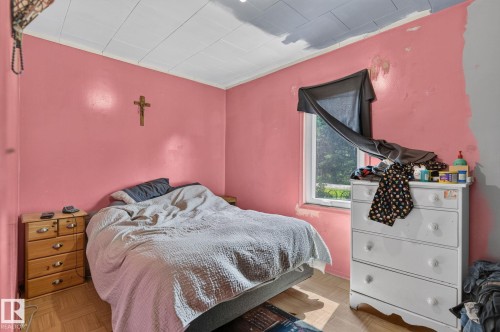 4711 50 Street, Onoway, AB - Indoor Photo Showing Bedroom