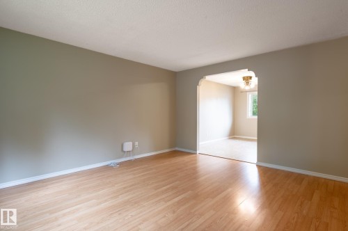 29 Fawcett Crescent, St. Albert, AB - Indoor Photo Showing Other Room