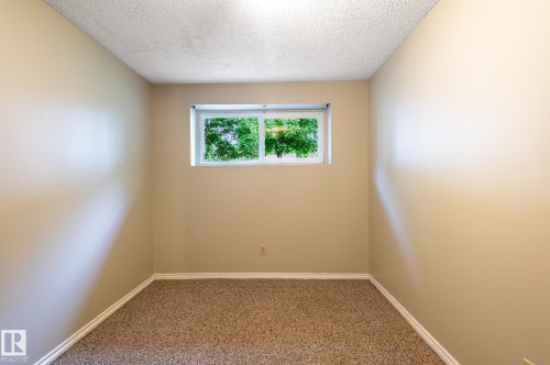 29 Fawcett Crescent, St. Albert, AB - Indoor Photo Showing Other Room