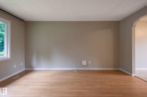 29 Fawcett Crescent, St. Albert, AB - Indoor Photo Showing Other Room