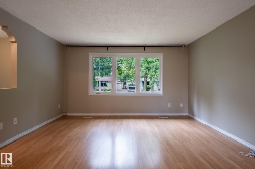 29 Fawcett Crescent, St. Albert, AB - Indoor Photo Showing Other Room