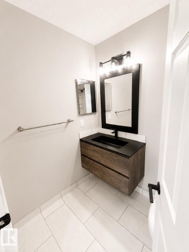#329 17447 98A Av Nw, Edmonton, AB - Indoor Photo Showing Other Room