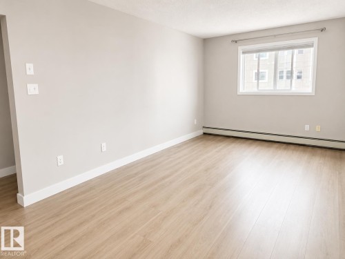 #329 17447 98A Av Nw, Edmonton, AB - Indoor Photo Showing Other Room