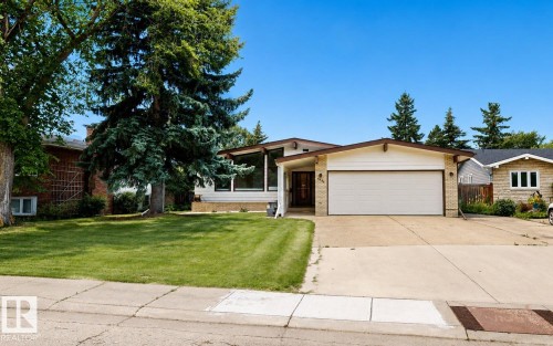3536 105A Street Nw, Edmonton, AB - Outdoor With Facade