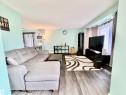 325 Kline Crescent Nw, Edmonton, AB  - Indoor Photo Showing Living Room 