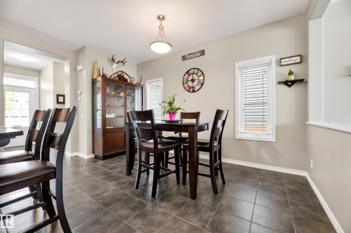 7915 22 Avenue Sw, Edmonton, AB - Indoor Photo Showing Dining Room