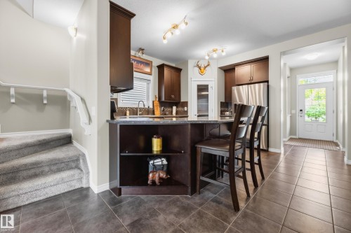 7915 22 Avenue Sw, Edmonton, AB - Indoor
