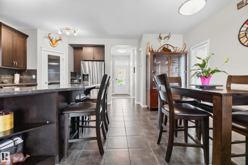 7915 22 Avenue Sw, Edmonton, AB - Indoor Photo Showing Dining Room