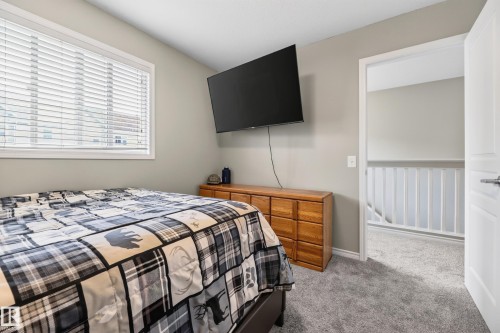 7915 22 Avenue Sw, Edmonton, AB - Indoor Photo Showing Bedroom