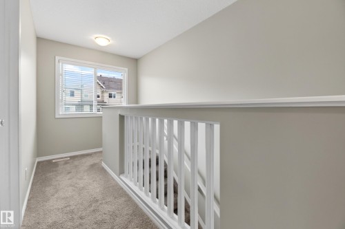 7915 22 Avenue Sw, Edmonton, AB - Indoor Photo Showing Other Room