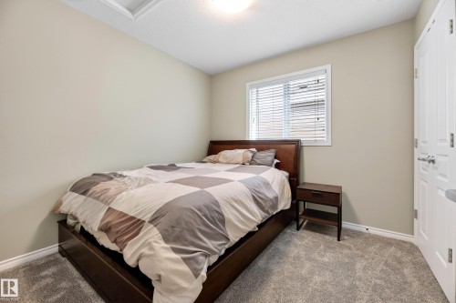 7915 22 Avenue Sw, Edmonton, AB - Indoor Photo Showing Bedroom
