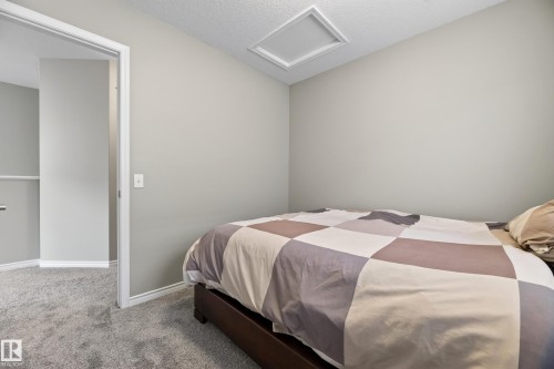 7915 22 Avenue Sw, Edmonton, AB - Indoor Photo Showing Bedroom