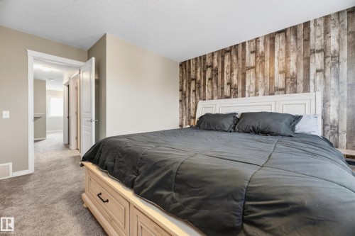 7915 22 Avenue Sw, Edmonton, AB - Indoor Photo Showing Bedroom