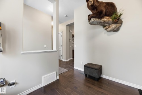 7915 22 Avenue Sw, Edmonton, AB - Indoor Photo Showing Other Room