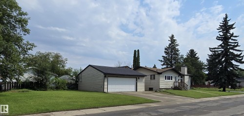 9201 153 Street Nw, Edmonton, AB - Outdoor