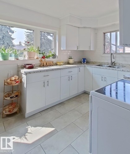 9201 153 Street Nw, Edmonton, AB - Indoor