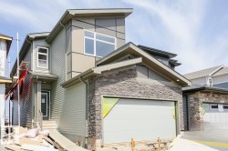 2815 62 Street SW Edmonton, AB T6X 3G4