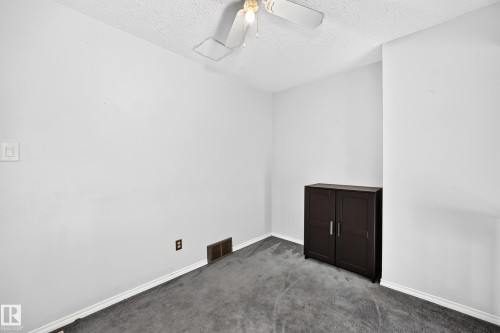 14630 52 Street Nw, Edmonton, AB - Indoor Photo Showing Other Room