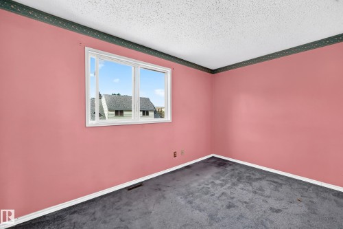 14630 52 Street Nw, Edmonton, AB - Indoor Photo Showing Other Room