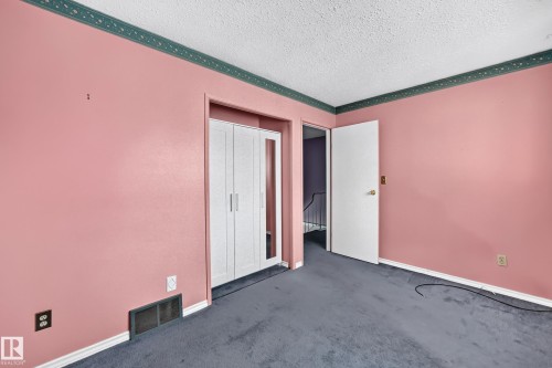 14630 52 Street Nw, Edmonton, AB - Indoor Photo Showing Other Room