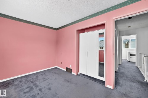 14630 52 Street Nw, Edmonton, AB - Indoor Photo Showing Other Room