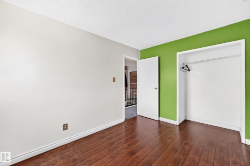 14630 52 Street Nw, Edmonton, AB - Indoor Photo Showing Other Room