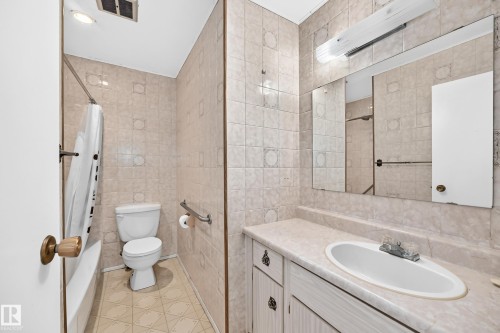 14630 52 Street Nw, Edmonton, AB - Indoor Photo Showing Bathroom