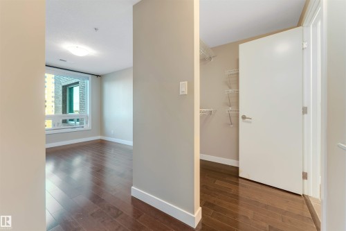 #807 10055 118 St Nw, Edmonton, AB - Indoor Photo Showing Other Room