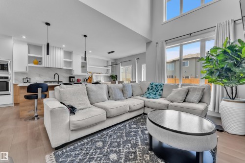 3615 42 Avenue   Beaumont, AB T4X 3B3