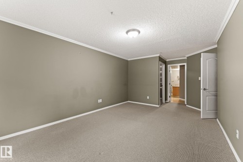 #203 8909 100 St Nw, Edmonton, AB - Indoor Photo Showing Other Room