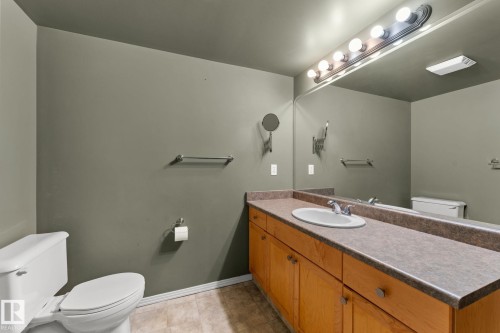 #203 8909 100 St Nw, Edmonton, AB - Indoor Photo Showing Bathroom