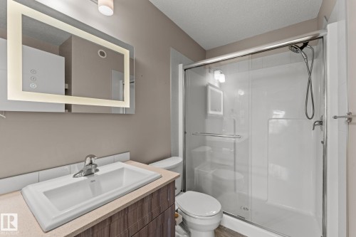17159 49 Street Nw, Edmonton, AB - Indoor Photo Showing Bathroom