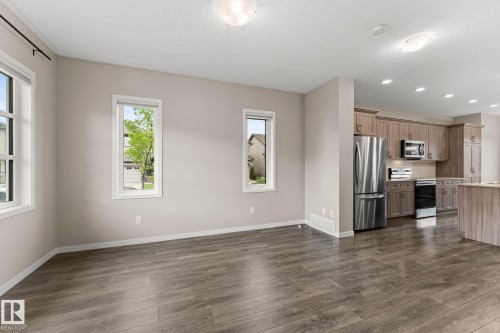 17159 49 Street Nw, Edmonton, AB - Indoor Photo Showing Kitchen
