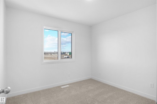 2128 210 Street Nw, Edmonton, AB - Indoor Photo Showing Other Room