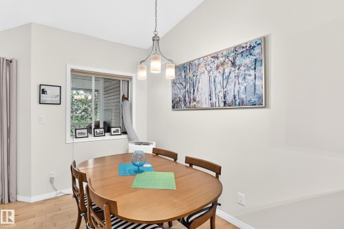 #20 9704 165 St Nw, Edmonton, AB - Indoor Photo Showing Dining Room