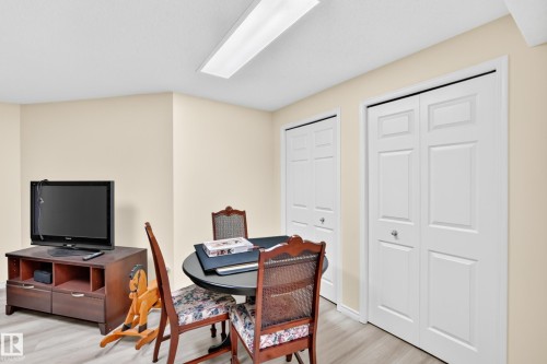 #20 9704 165 St Nw, Edmonton, AB - Indoor Photo Showing Office