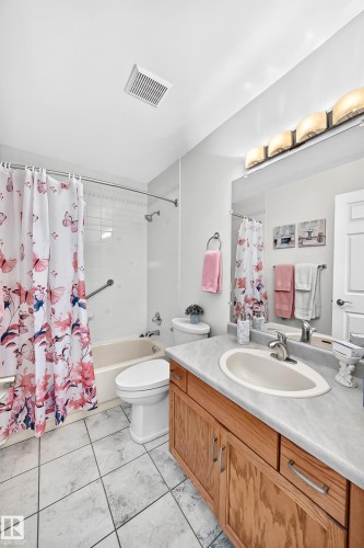 #20 9704 165 St Nw, Edmonton, AB - Indoor Photo Showing Bathroom