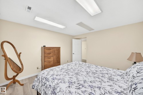 #20 9704 165 St Nw, Edmonton, AB - Indoor Photo Showing Bedroom